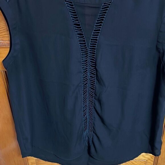 Ro & De Black Cutout Sleeveless Blouse Top Women’s Large - Picture 3 of 6